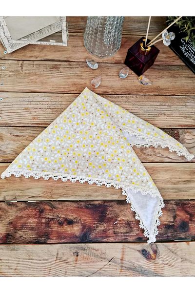 Mufincollection Floral Patterned Self-Tie Cotton Bandana – Lace Edge Detail