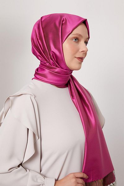 Levidor Violet Silk Shawl