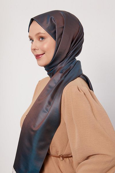 Levidor Bitter Brown Silk Shawl