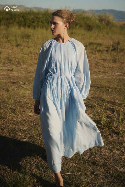 Hooopstore Βρεφικό μπλε φόρεμα από βαμβακερό βουάλ με ραβδώσεις