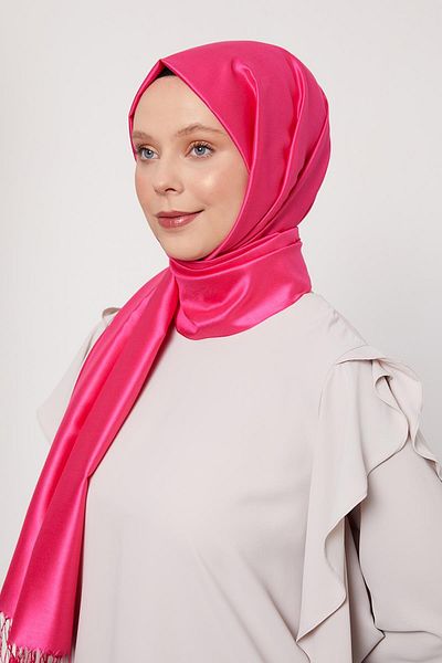 Levidor Fuchsia Silk Shawl