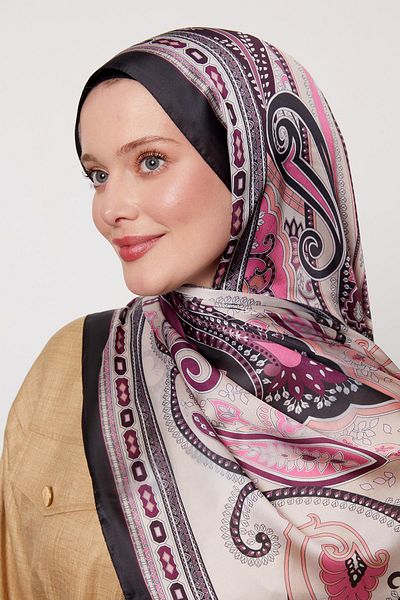 Levidor Pink Edge Geometric Pattern Indian Silk Shawl