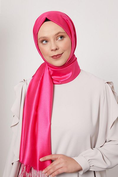 Levidor Fuchsia Silk Shawl