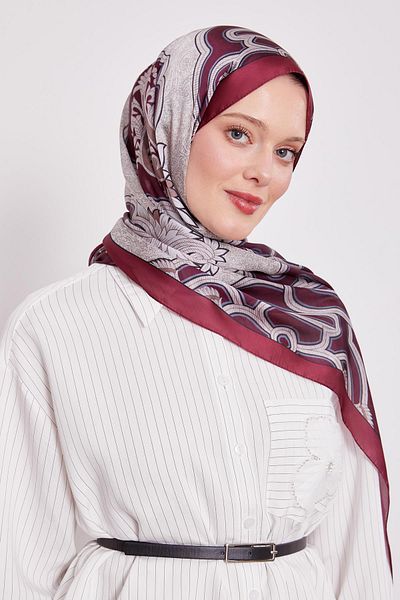 Levidor Indian Silk Shawl with Cherry Baroque