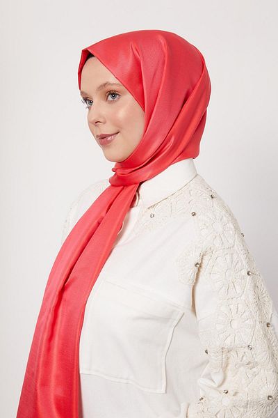 Levidor Pomegranate Flower Silk Shawl