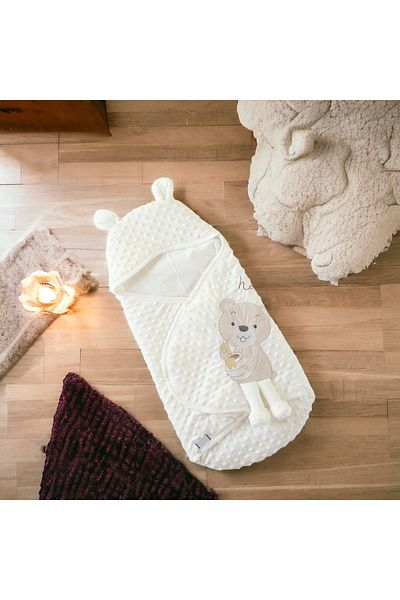 Allmart 3-Piece Birth Set (Snap Fastener Chickpea Swaddle, Functional Baby Care Bag and 100% Cotton Hospital Release)