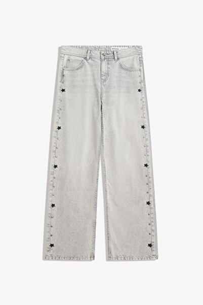 Bershka Yıldız zımbalı baggy fit jean