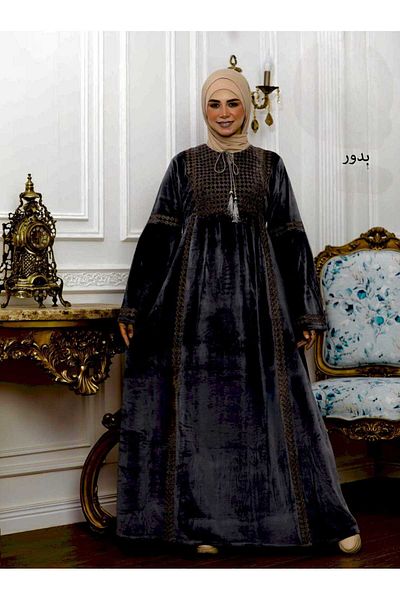 Generies High quality velvet Arabic jalabiya with a wonderful design