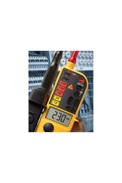 Fluke T150 Voltage and Continuity Tester with LCD Screen