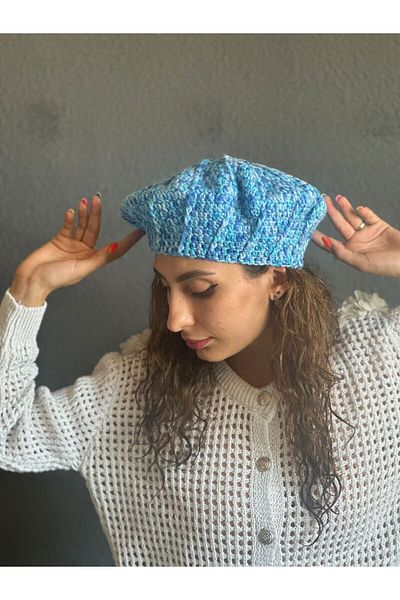 Gönülden Tasarım Hand Knitted French Painter Women's Beanie