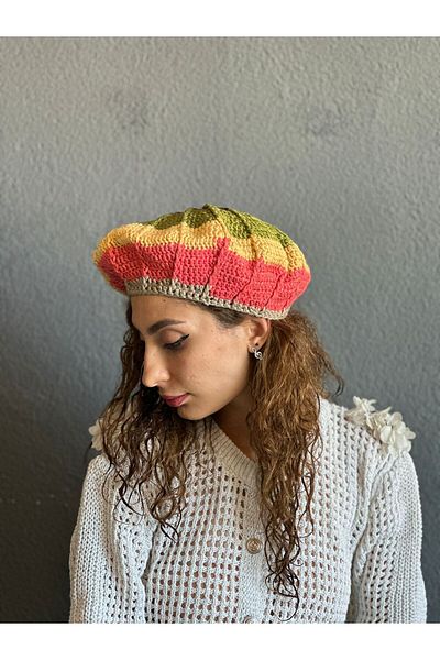 Gönülden Tasarım Hand Knitted French Painter Women's Beanie