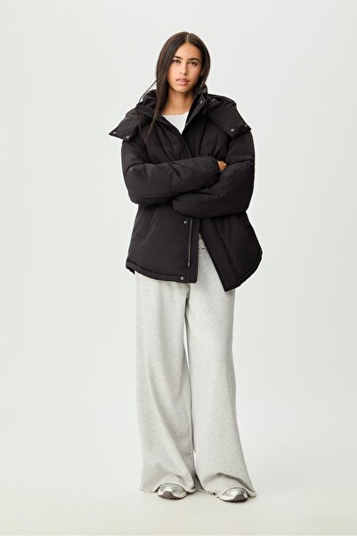 Stradivarius Oversize Kapüşonlu Dolgulu Mont