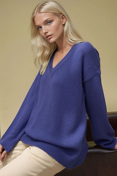 Hiccup Thick Knitted V-Neck Sweater