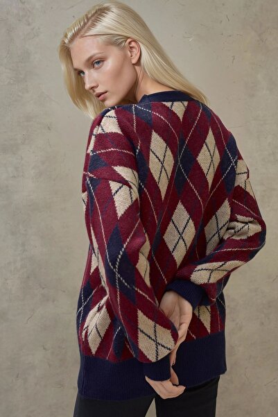 Hiccup Buttoned Long V-Neck Geometric Knitted Cardigan