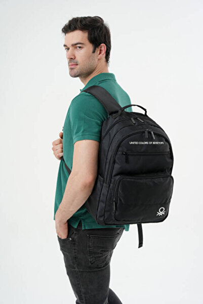 United Colors of Benetton . حقيبة ظهر