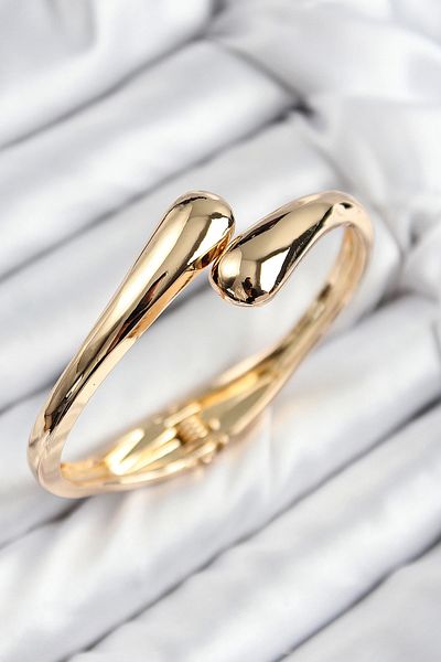 shopwave Brass Spiral Model Gold Color Women's Handcuffs