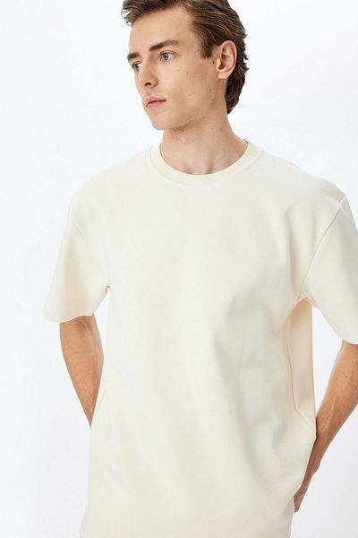 Koton Basic Textured Crew Neck Short Sleeve Textured T-Shirt