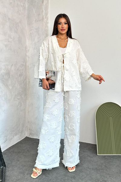 TREND KOMBİN Women's Appliqued Linen Suit – Stylish and Comfortable Two-Piece Summer Combination