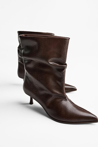 Bershka Kısa sivri topuklu slouchy bot