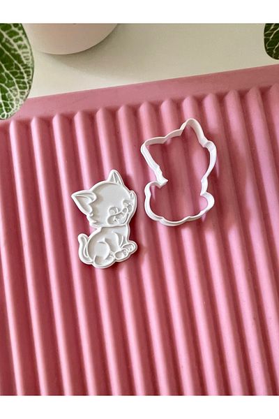 By Selen Suyolcu Cat Stamp and Cutter