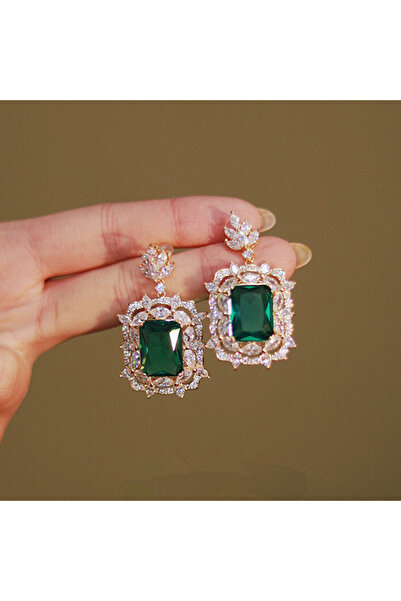 Choice أقراط متدلية من هويتان E1896 مصنوعة من الزركونيا المكعبة باللون الأخضر...