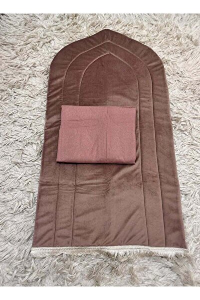 Gerenic Padded prayer rug set with open prayer sheet