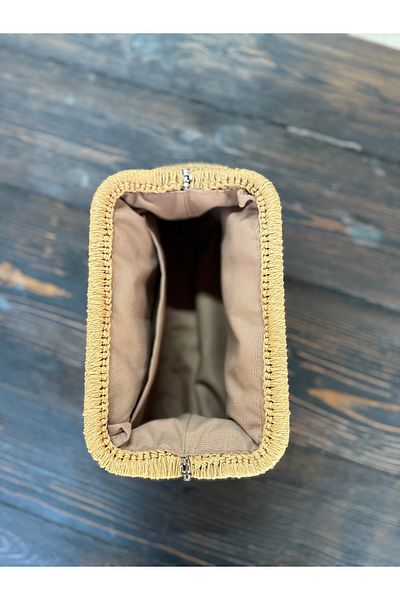 Desaryou Straw Bag with Burses