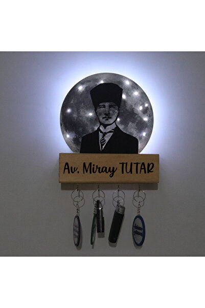 Lucenda Led Işıklı Pleksi Dolunay Kişiselleştirilebilir Dekoratif Biblo Atatürk Portre Anahtar Askılığı