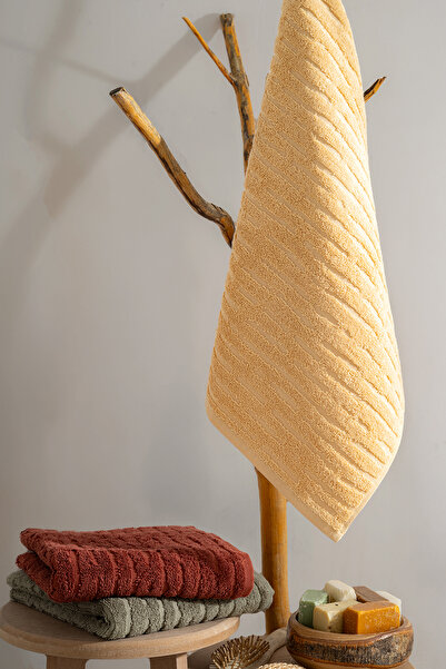 TICOTTO طقم فوط قطن 100% مقاس 50×90 سم من بولوت – 3 قطع، عالية الامتصاص، فائقة النعومة، مع علاقة