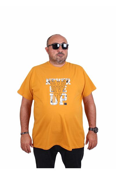 MocGrande Men's Plus Size Crew Neck T-Shirt Never Give up 25182 Mustard