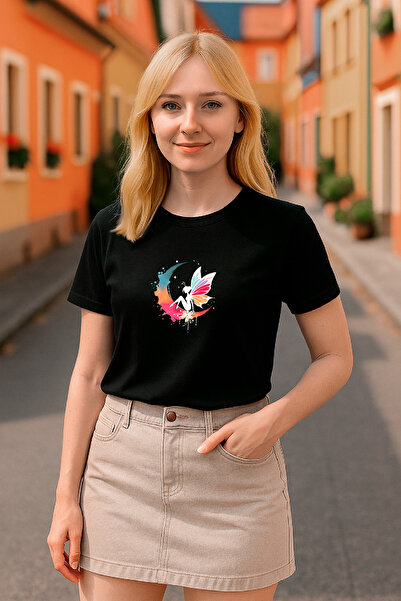 HUBERYWEAR Дамска тениска с цветен принт на фея и луна, свободна кройка – HUBERY