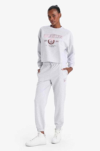 DeFacto NBA Brooklyn Nets Açık Gri Kadın Sweatshirt E8863AX/GR421