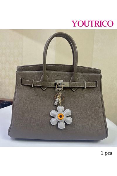 Youtrico 1pcs Leather Sunflower Cute Cartoon Bag Charm, Keychain
