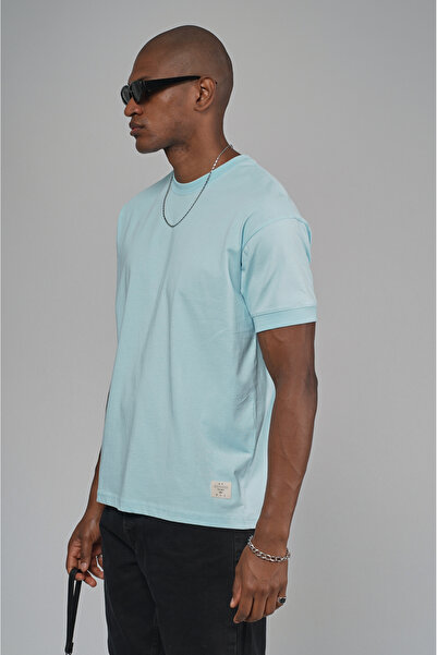 Butik TREND BIZ Μπλουζάκι με υφασμάτινο γιακά και μανίκια διπλής όψης με λεπτομέρεια ετικέτας με ραβδώσεις