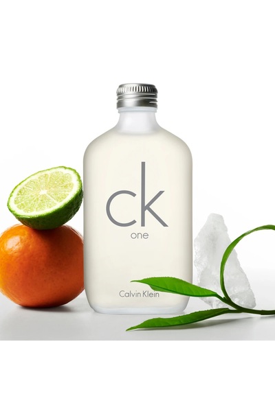 Calvin Klein CK One, Unisex Gift Set - Eau de Toilette 50 ml + Shower Gel 100 ml