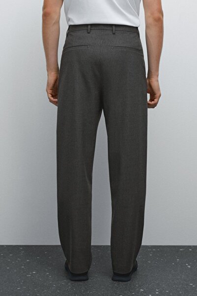 Massimo Dutti Rahat kesim ince çizgili pantolon