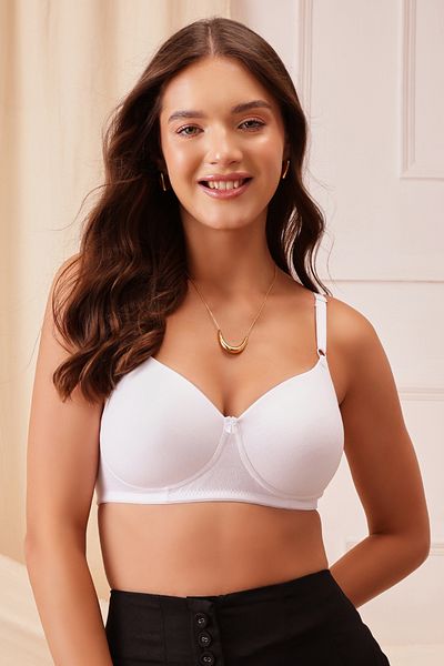 Clovia Padded Non-Wired Full Coverage T-Shirt Bra in White - Cotton Rich