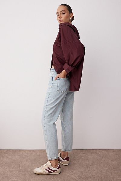 Trendyol Collection Blugi High Bel Mom Albastru Deschis TWOSS23JE00085