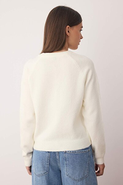 Trendyol Collection Ecru Crew Neck Cherry Accessory Detailed Knitwear Cardigan Twoaw26Hi00141