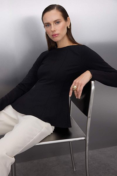 Trendyol Collection Black Boat Neck Peplum / Waist Sitting Regular Size Knitted Blouse Twoaw26Bz00166