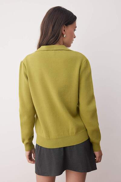 Trendyol Collection Oil Green Premium Yarn/Special Yarn Baklava Pattern Knitwear Sweater Twoaw26Kz00129