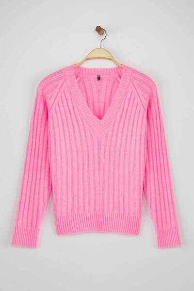 Trendyol Collection Wardrobe Essentials Pink Soft Textured Wide Fit Ribbed Sweater |   Twoaw26Kz000780