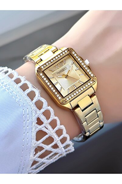 Ferrucci  ساعة يد نسائية مستطيلة بحبل معدني