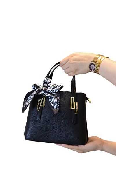 Guja حقيبة يد نسائية باللون الأسود من Yalınayak 25YG321