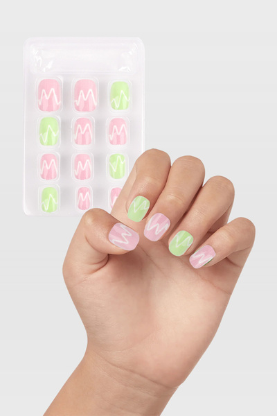 Le Mabelle Mint Zigzag Desenli Kız Çocuk Takma Tırnak