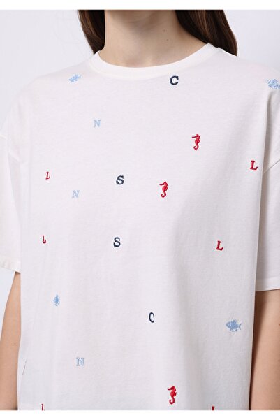 Colin's Γυναικείο λευκό κοντομάνικο μπλουζάκι με κανονική εφαρμογή με στρογγυλή λαιμόκοψη