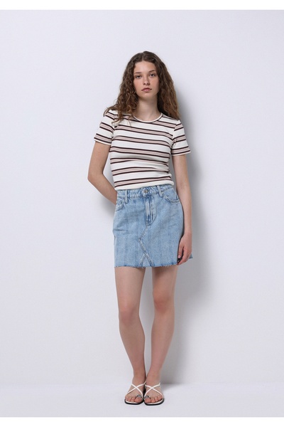 Colin's Slim Fit Γυναικείο μπλουζάκι με στρογγυλή λαιμόκοψη με ρίγες εκρού με κοντό μανίκι