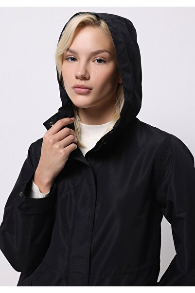 Colin's Γυναικείο μαύρο αδιάβροχο κανονικής εφαρμογής