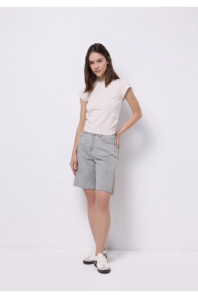 Colin's Slim Fit στρογγυλή λαιμόκοψη μονόχρωμη γυναικεία εκρού κοντομάνικη μπλούζα