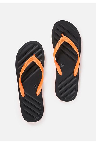 Colin's Men's Black Slippers